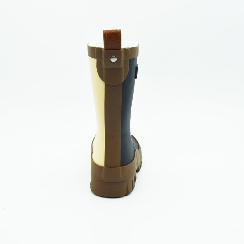 Youth boys rain boots  (4)